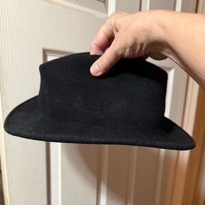 Vintage Pendleton Fedora 
Portland Oregon 
100% Pure Virgin Wool- Unisex